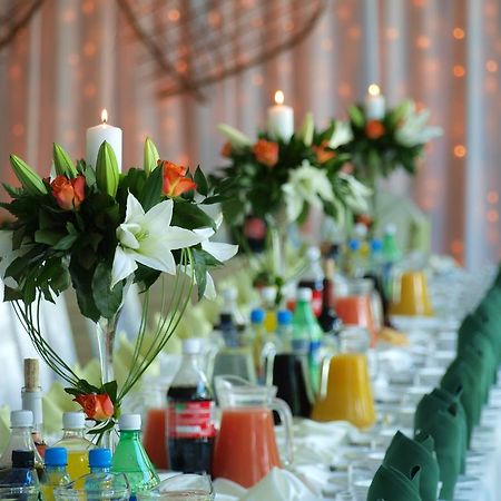 Hotel Mikorzyn Шлесін Екстер'єр фото