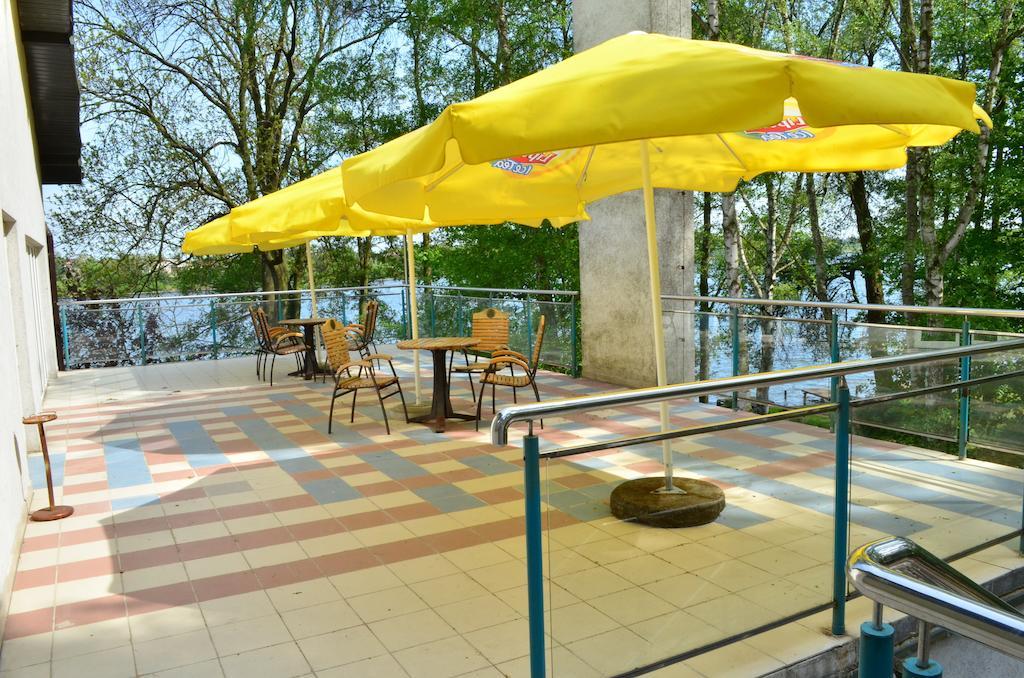 Hotel Mikorzyn Шлесін Екстер'єр фото