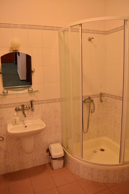 Hotel Mikorzyn Шлесін Номер фото